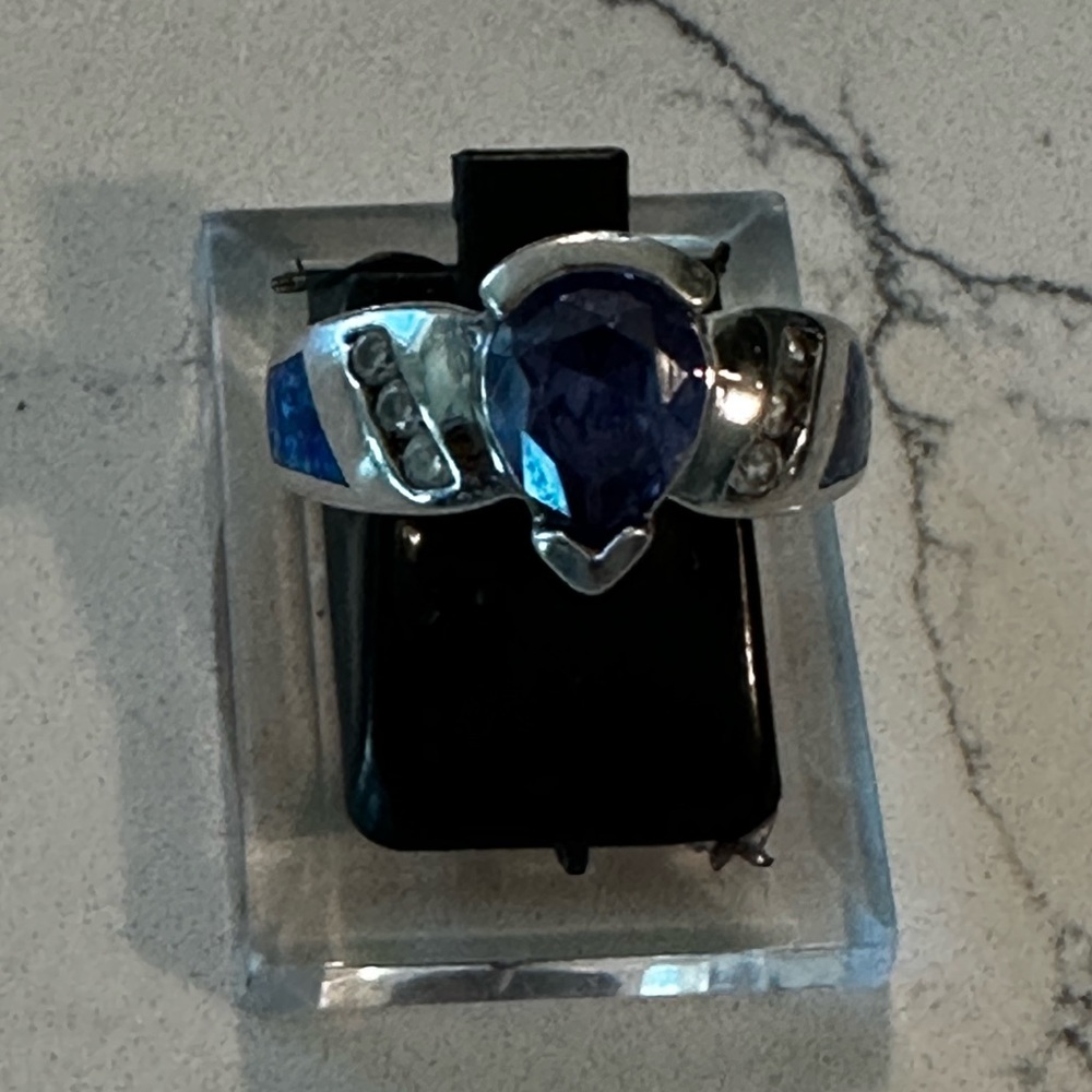 Tanzanite Cz simulated Opel and 6 Crystals ring 925 setting.